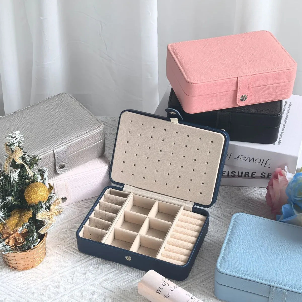 Leather Jewelry Box Organizer Jewelry Display Jewelry Boxes and Packaging Ring Box Suitable for Earrings and Rings