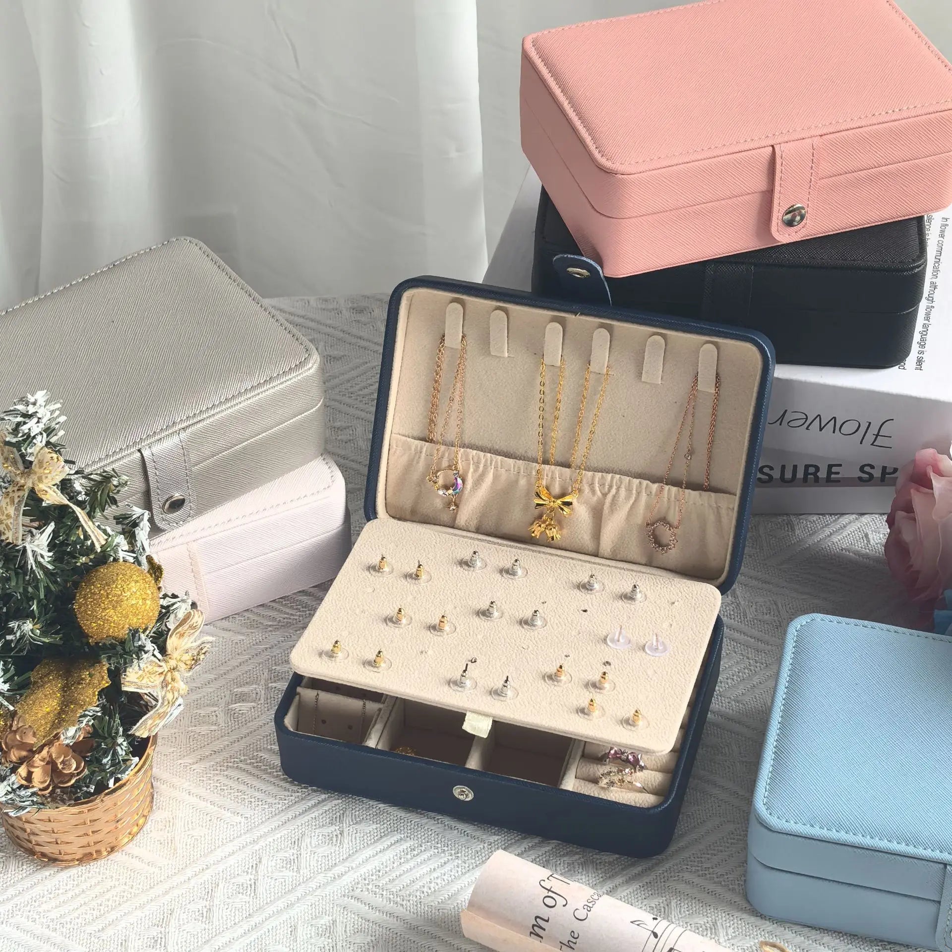 Leather Jewelry Box Organizer Jewelry Display Jewelry Boxes and Packaging Ring Box Suitable for Earrings and Rings